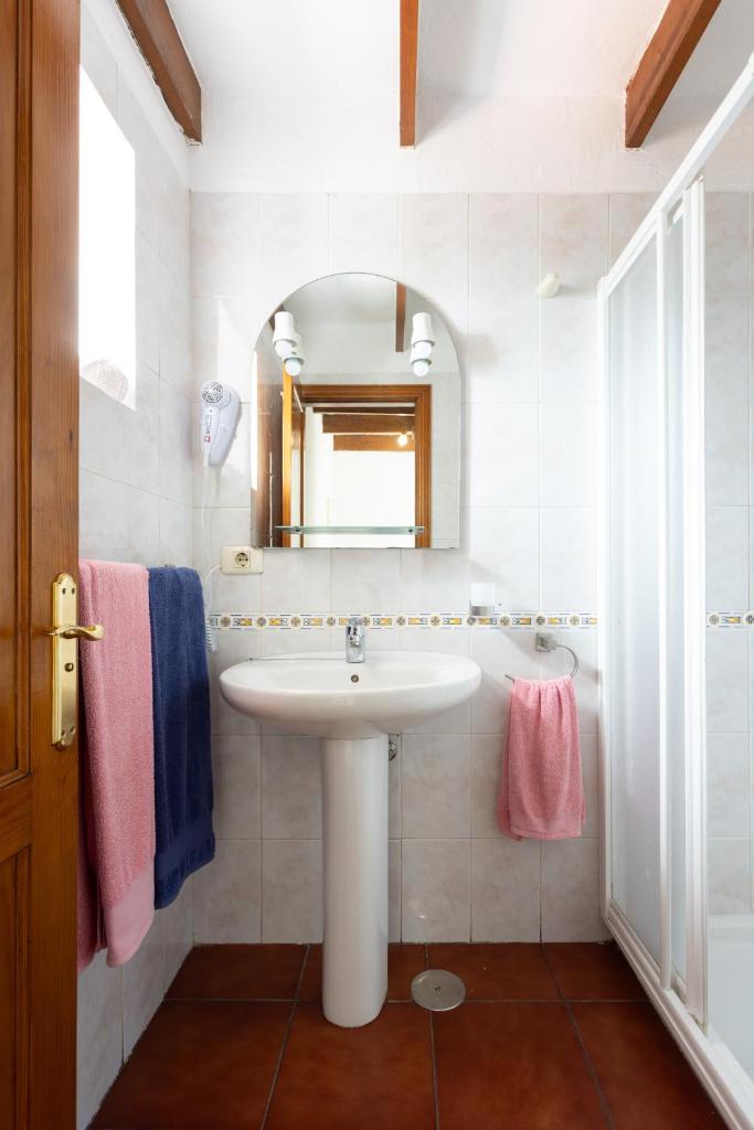 Casa Rural Nina - Charming stay & Terrace, Hierro - Tap to explore photos