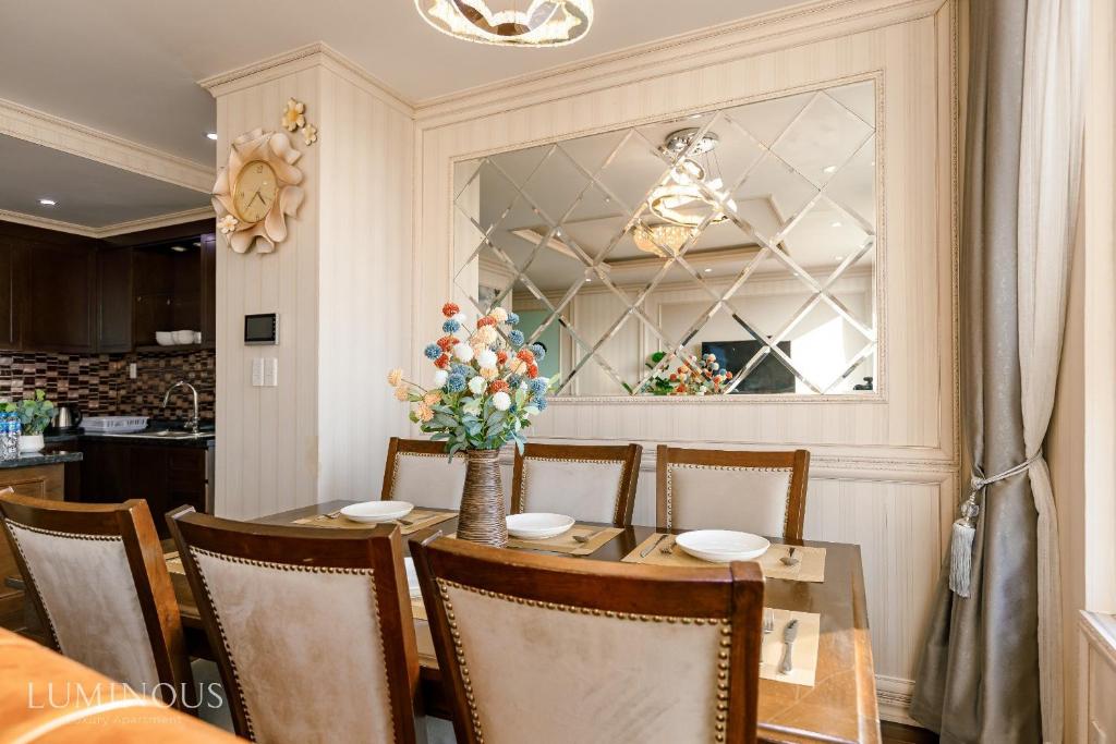 Léman Luxury Apartments 2BR District 3