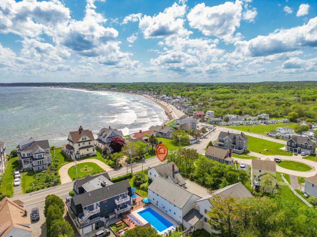 The Lighthouse Inn & Suites image