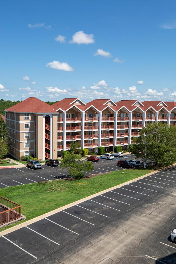 Grand Crowne Resort by Capital Vacations image