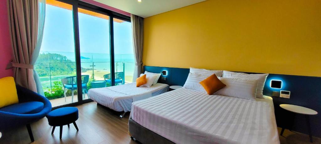 IB708 FLAMINGO Hai Tien