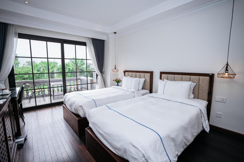 Paradise Soc Son Resort