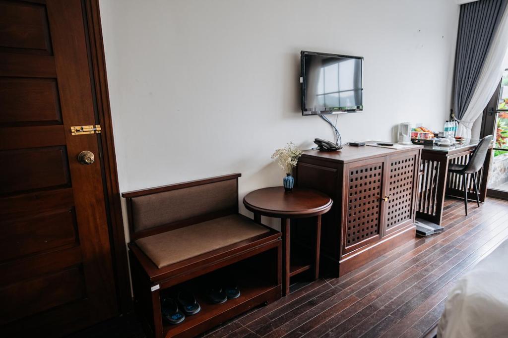 Paradise Soc Son Resort