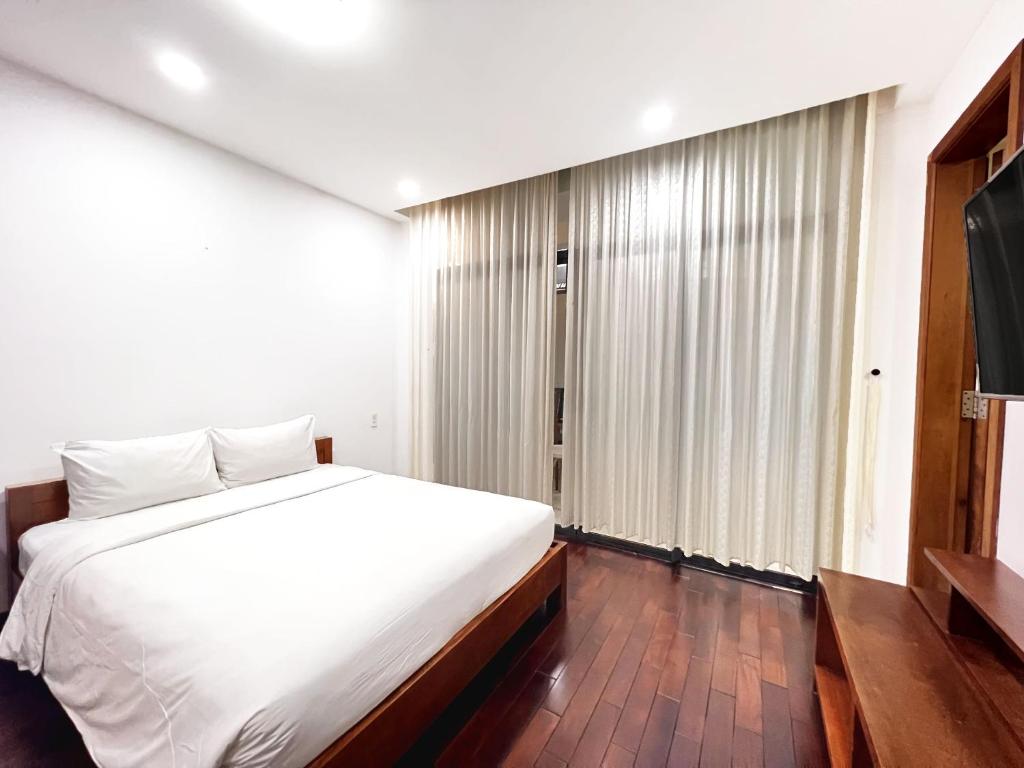 BAU VILLAS 4BR - 5' walk to My Khe Beach