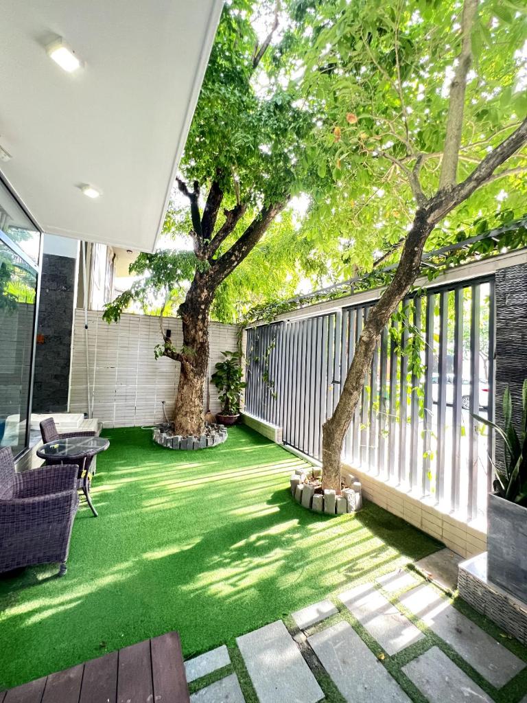 BAU VILLAS 4BR - 5' walk to My Khe Beach