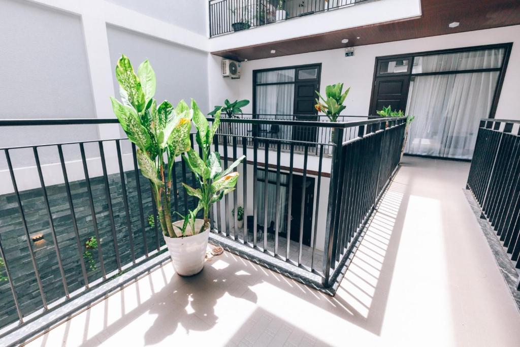 HINATA VILLA LUXURIOUS RETREAT IN DANANG 9 BEDROOMS