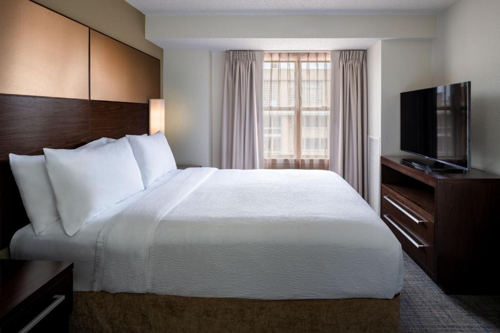 Residence Inn by Marriott Washington, DC/Dupont Circle image