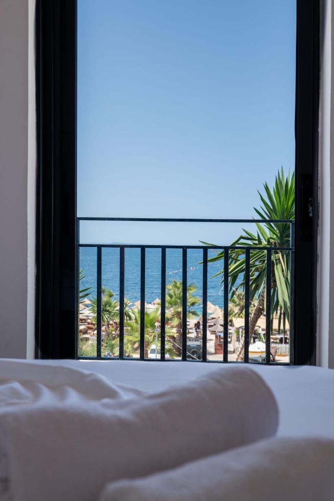 Sunset Aparthotel photo 3