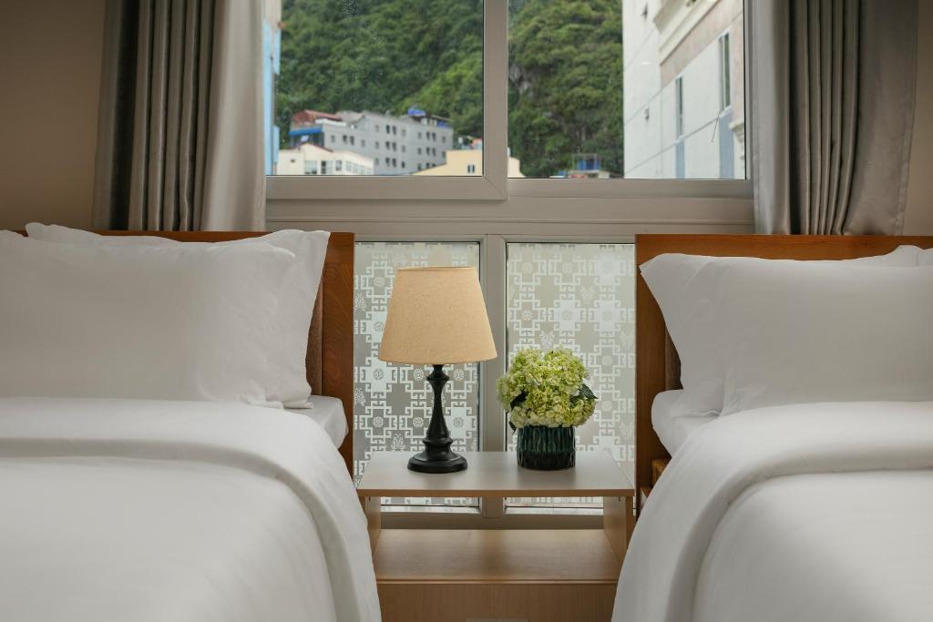 Hai Binh Hotel Cat Ba