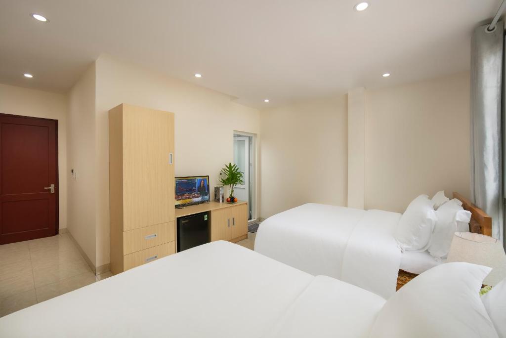 Cat Ba Green Trail Travel