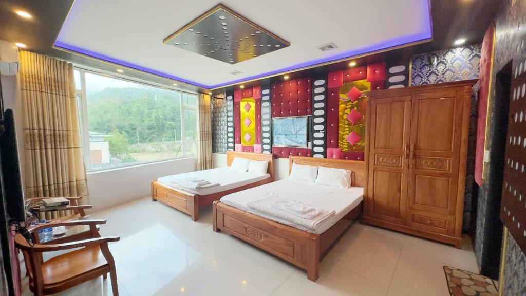 Khách sạn Quý Anh