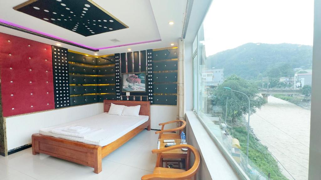 Khách sạn Quý Anh