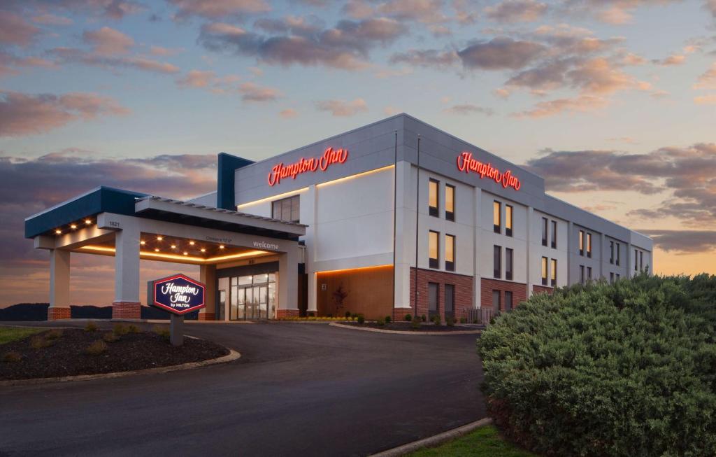 Hampton Inn Athens image