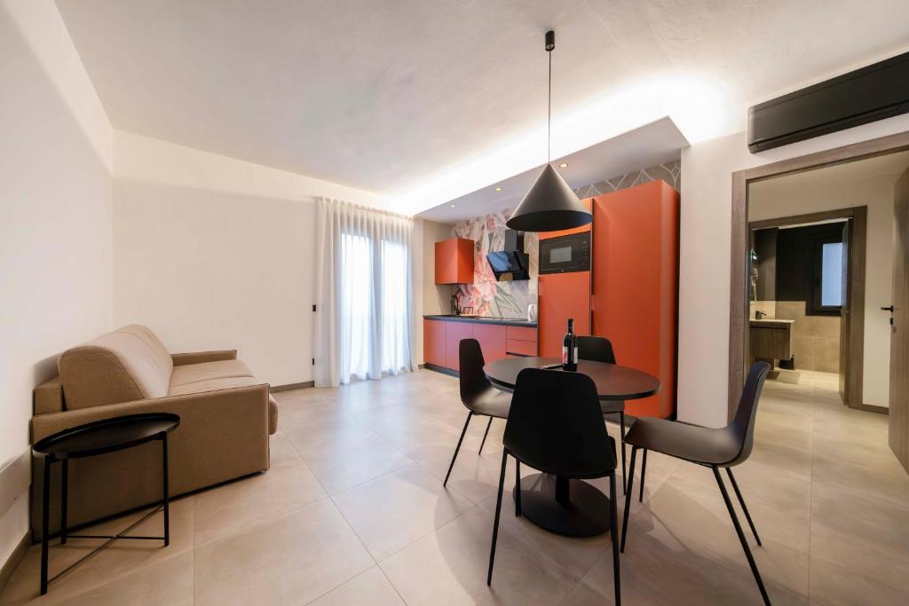 ApartmentsGarda - Residenza Garda Deluxe - Tap to explore photos