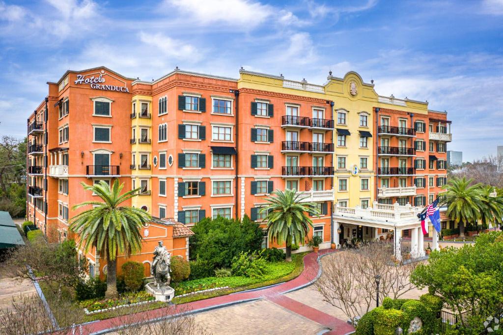 Hotel Granduca Houston image