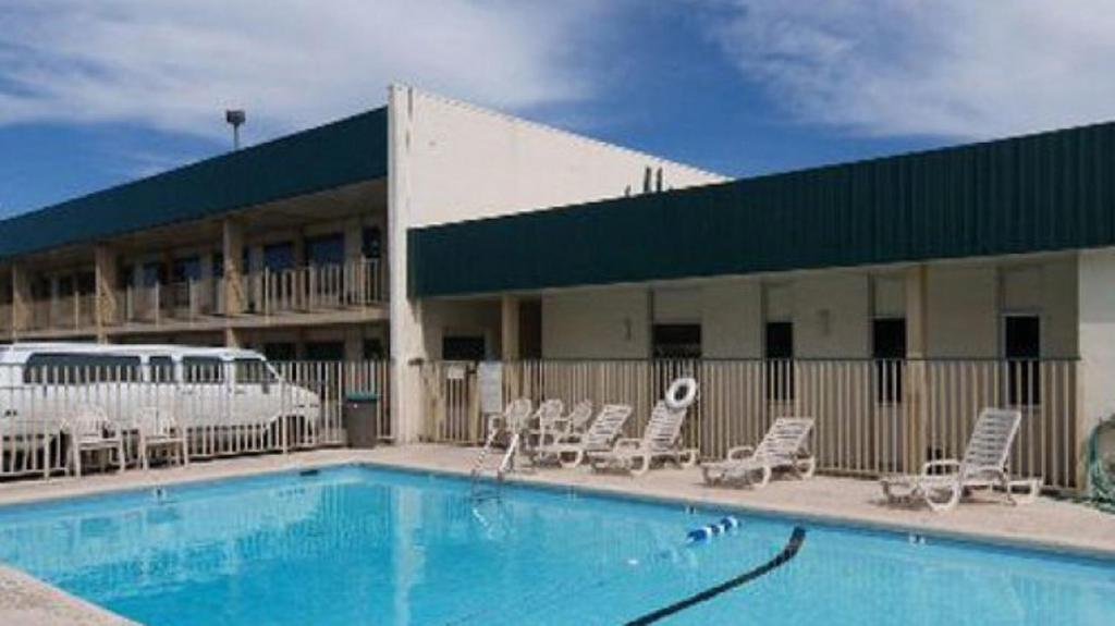 Stay Express Inn North Charleston image