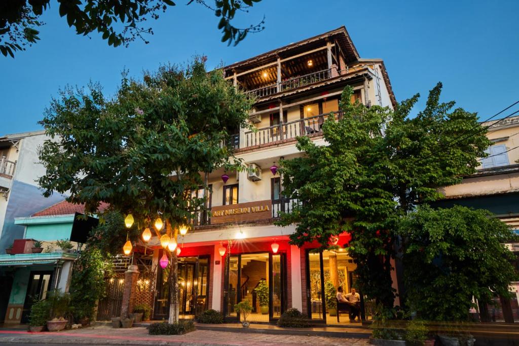ART MUSEUM VILLAGE VILLA