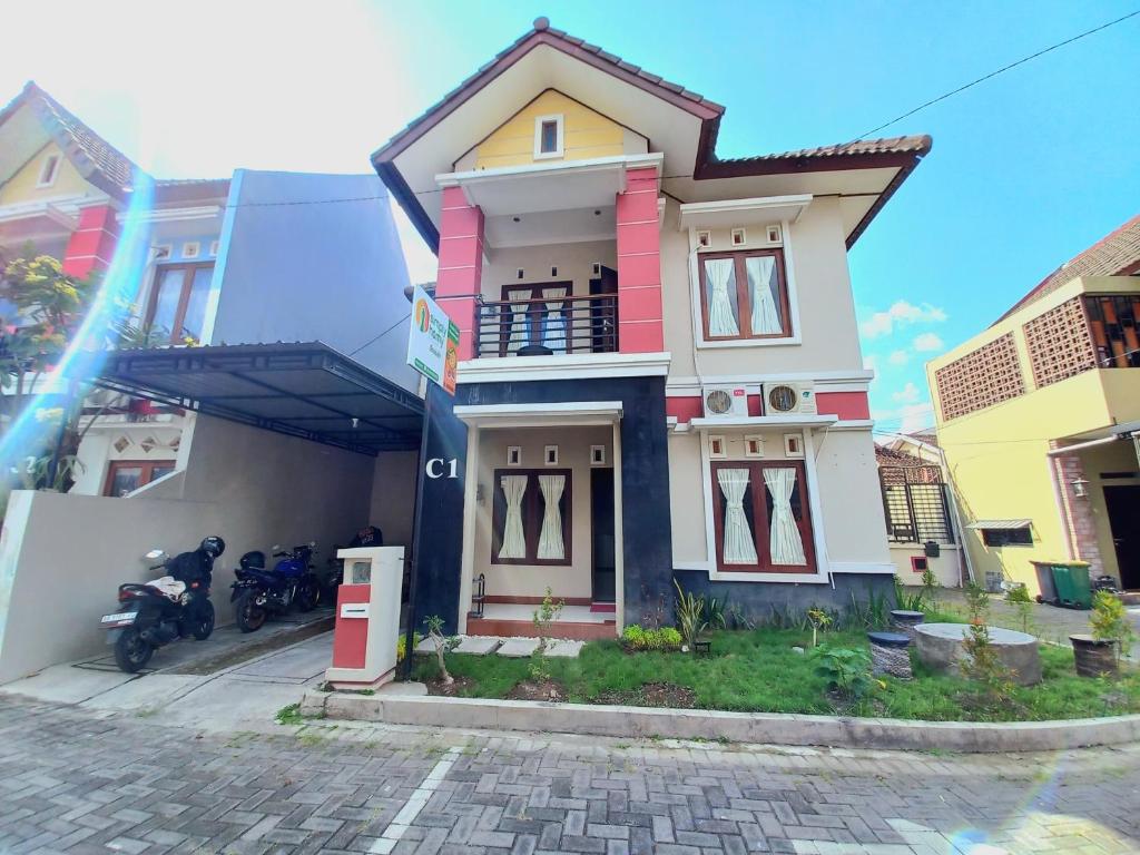 Homestay Jogja Simply Homy Unit Ambarukmo 3 dekat Jogja Expo Center JEC photo 3