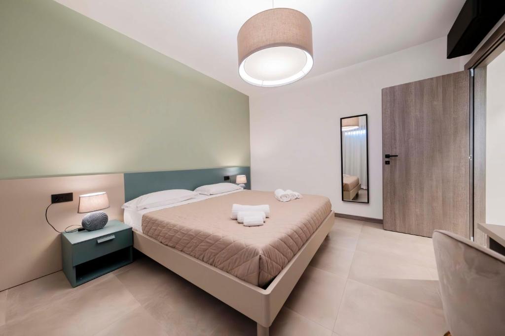 ApartmentsGarda - Residenza Garda Deluxe - Tap to explore photos