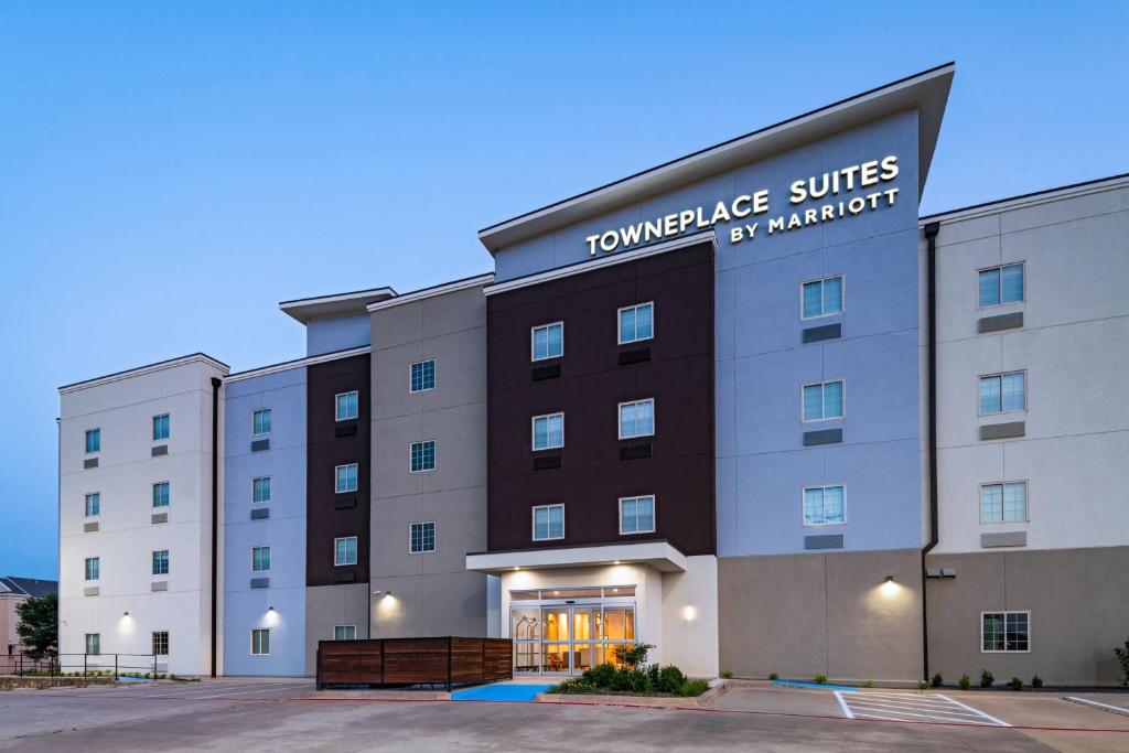 TownePlace Suites Weatherford image