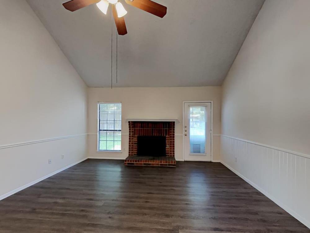 Single Family Homes image