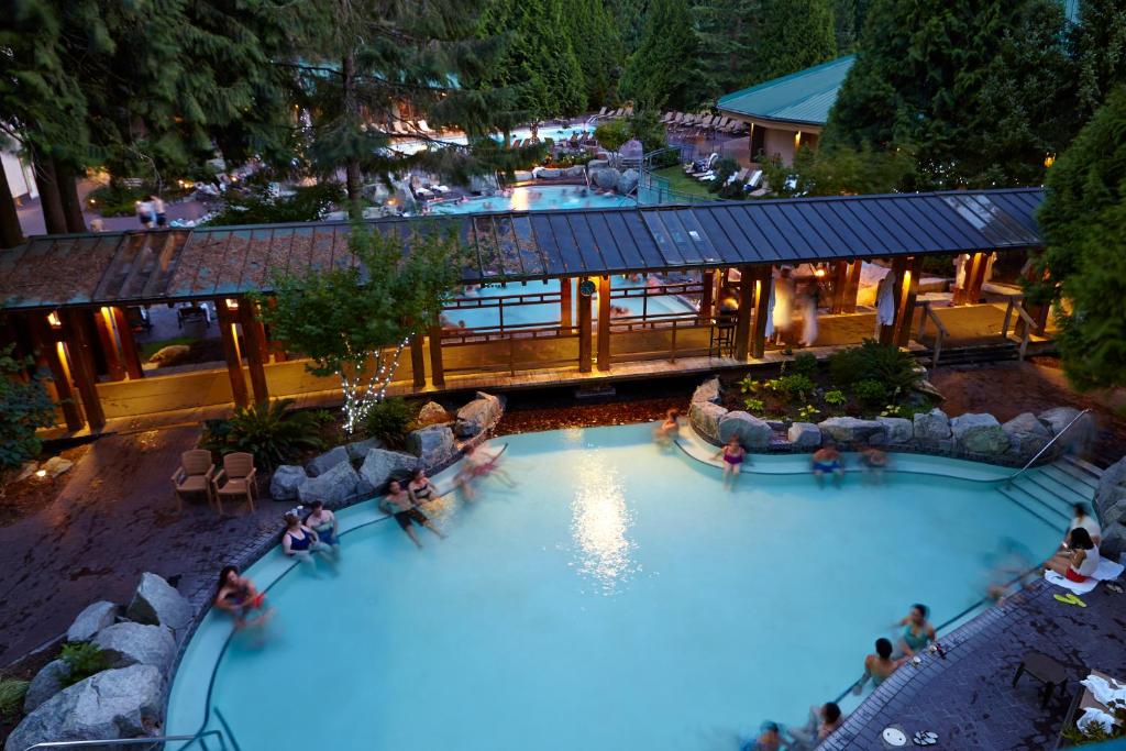 Harrison Hot Springs Resort & Spa photo 1
