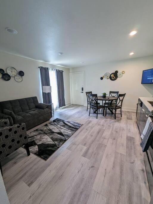 apartment near deep ellum image