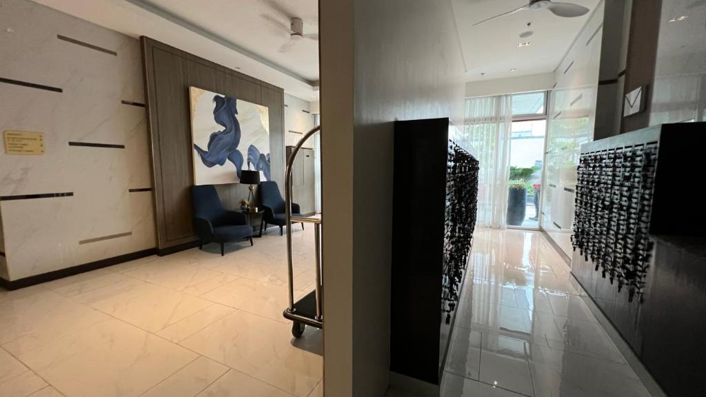 UrbanEase Living at Charm Residences Near Sta Lucia Mall and Robinsons Mall, Metro Manila