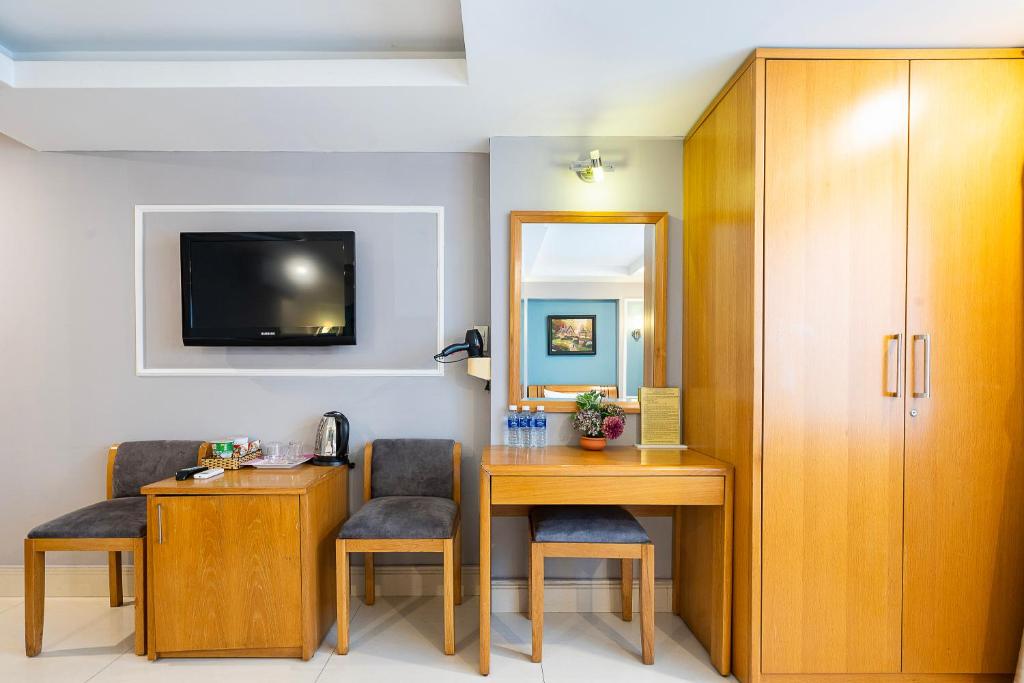 Lucky Star Hotel 146 Nguyen Trai