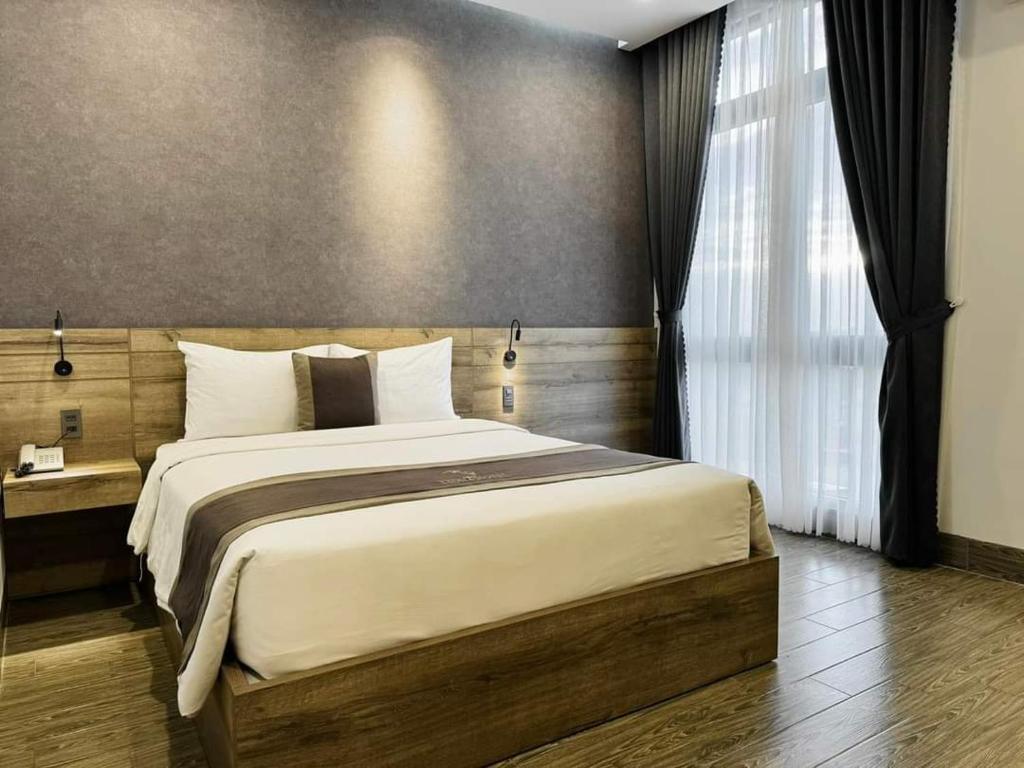 LION 6 HOTEL