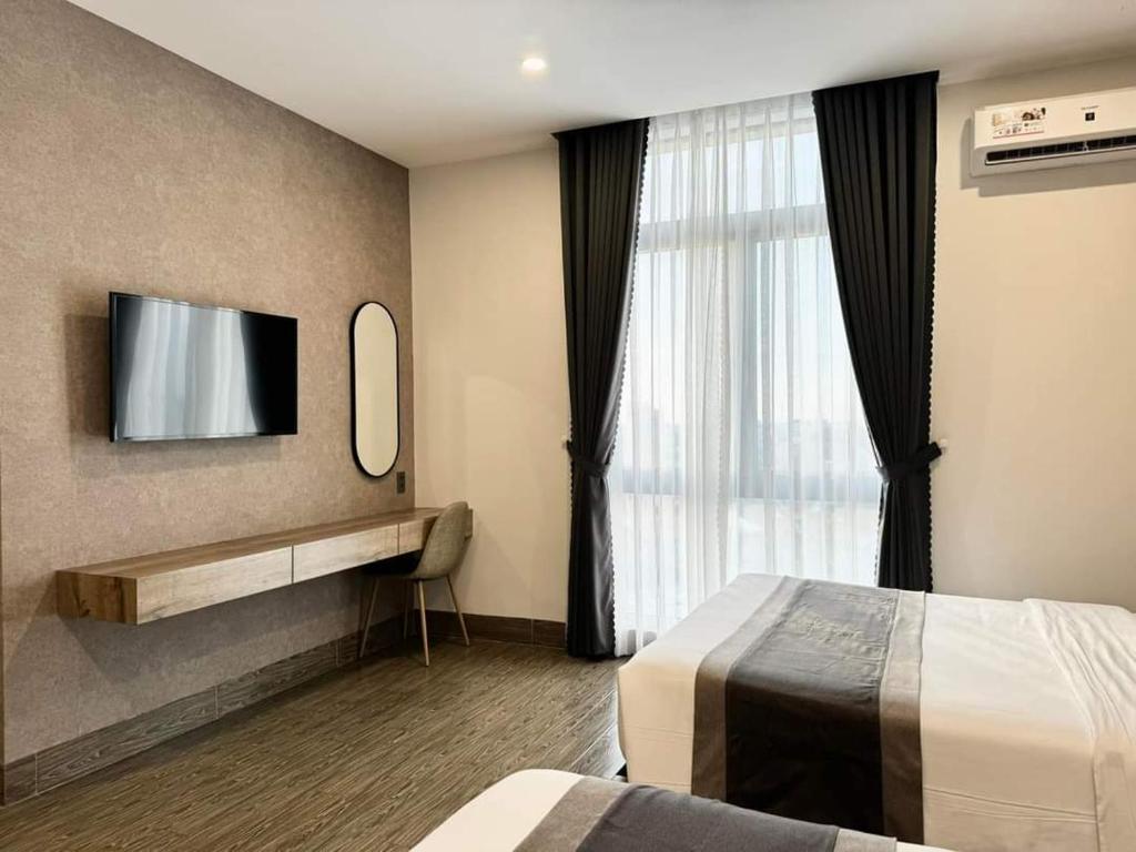 LION 6 HOTEL