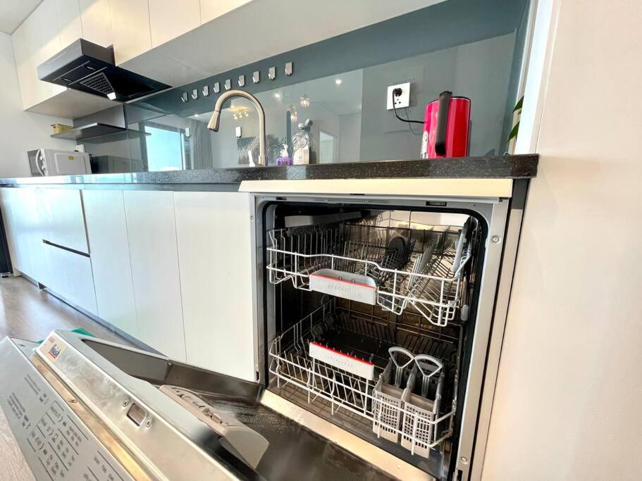 2101-2BR - Modern And Luxury Apt Ocean View Marina Suites