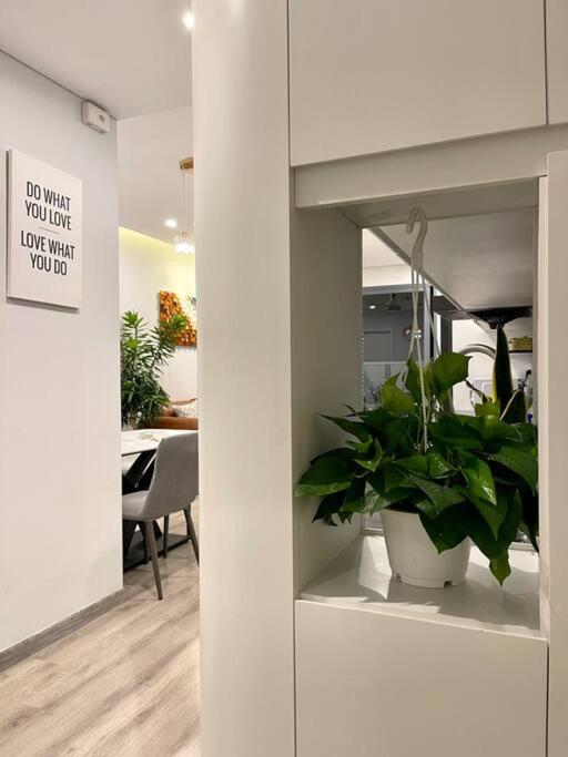 2101-2BR - Modern And Luxury Apt Ocean View Marina Suites