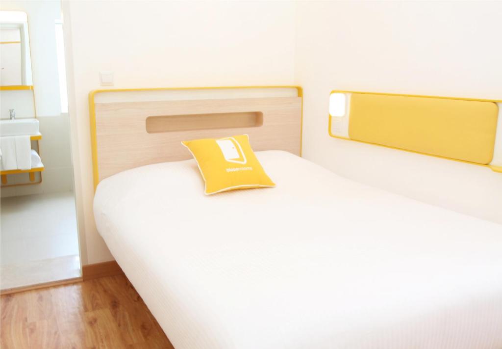 Одноместный (Стандартный одноместный номер), bloomrooms @ Indiranagar
