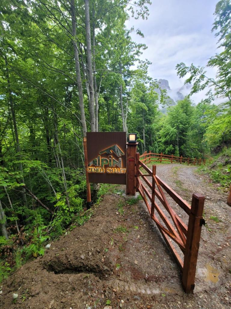Alpin Zeneli Chalet photo 1