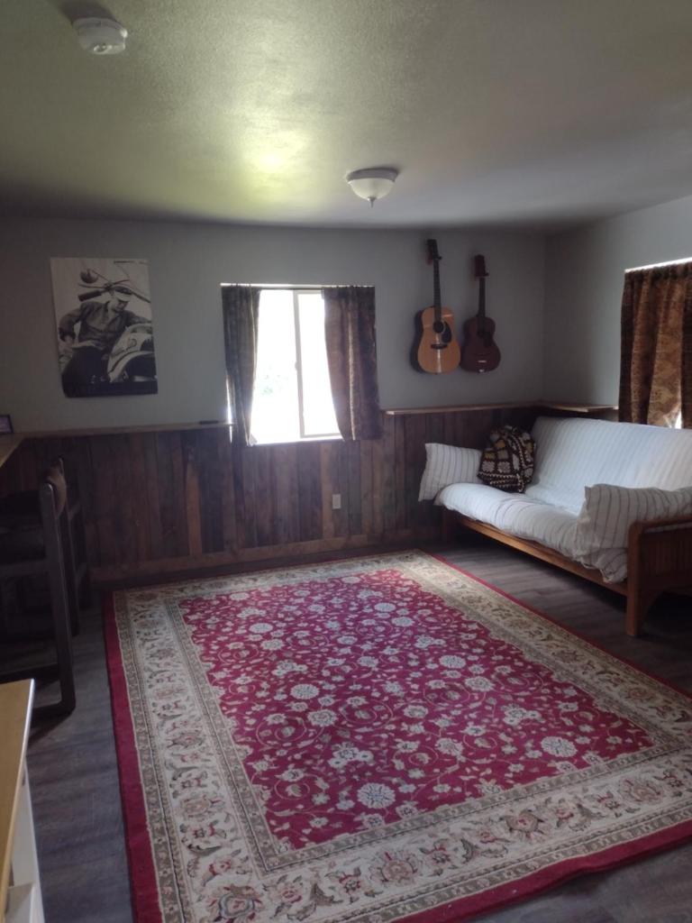 Settler's House image