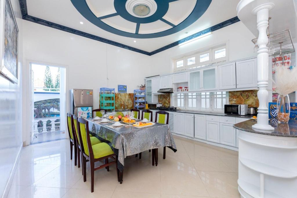 Amy Villa 7 - Bida - Karaoke - Phòng Xông Hơi - Gần Biển Bãi Sau - 6 Phòng Ngủ