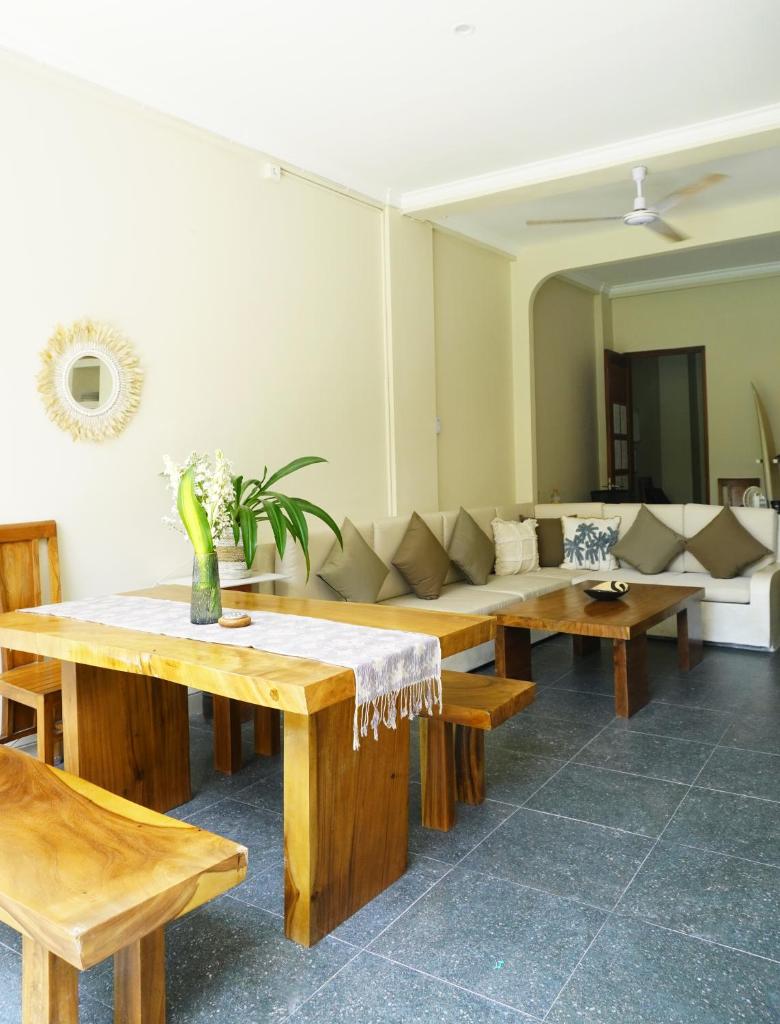 Olivia Guest House Canggu - Tap to explore photos