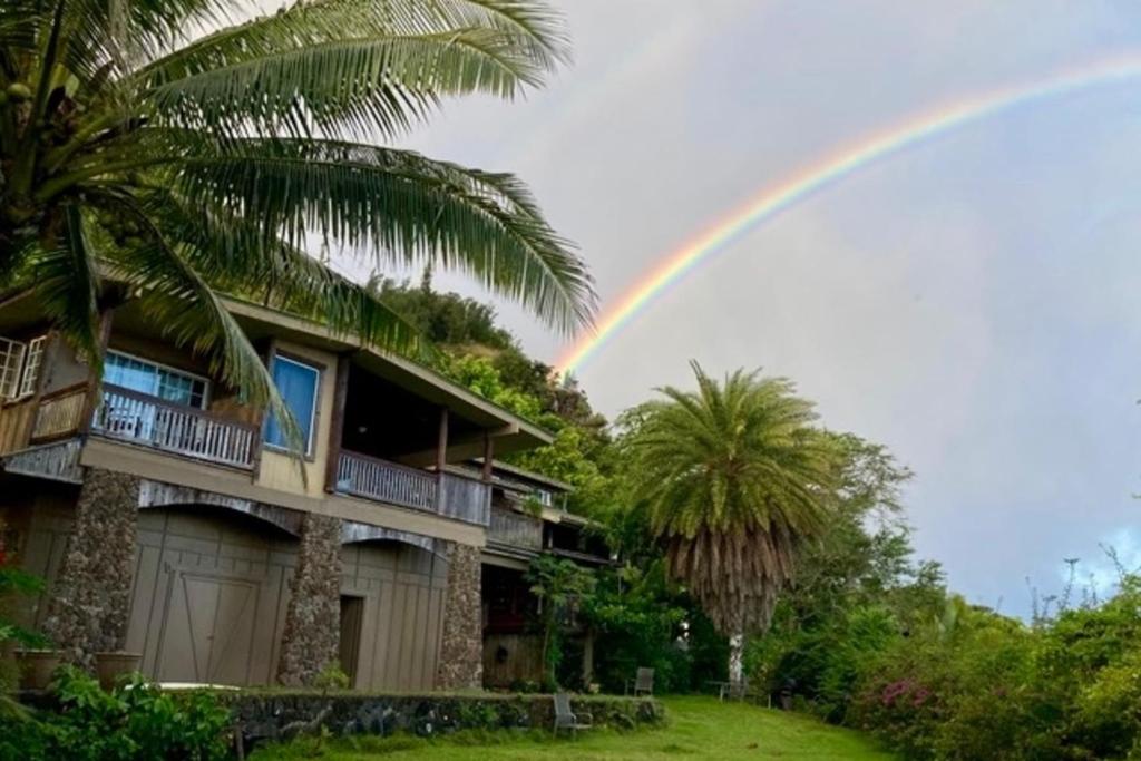 Paradise Apartment in North Shore Oahu Hawaii - Tap to explore photos