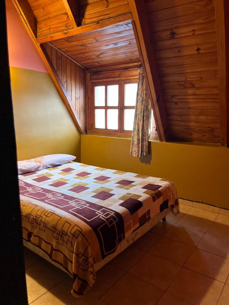 Hebes House Hostal