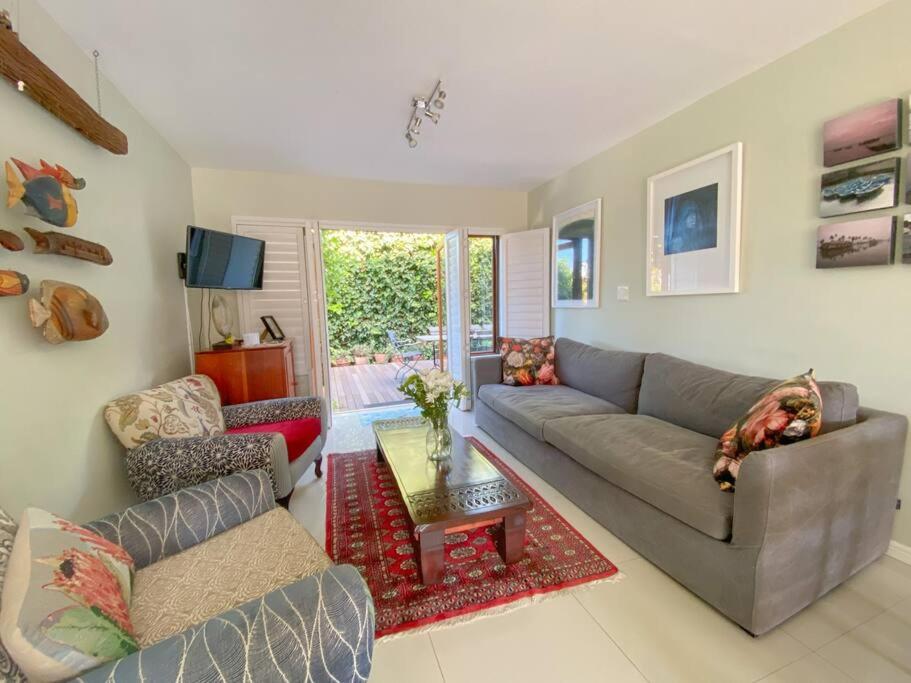 Kalk Bay-Stylish 2Bed with Private Deck & Seaviews - 10 SJT - Tap to explore photos