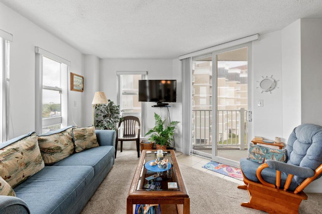 Dolphin's Den image