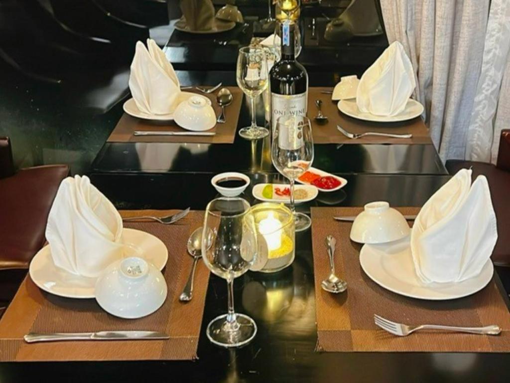 Halong Luxury Cruise