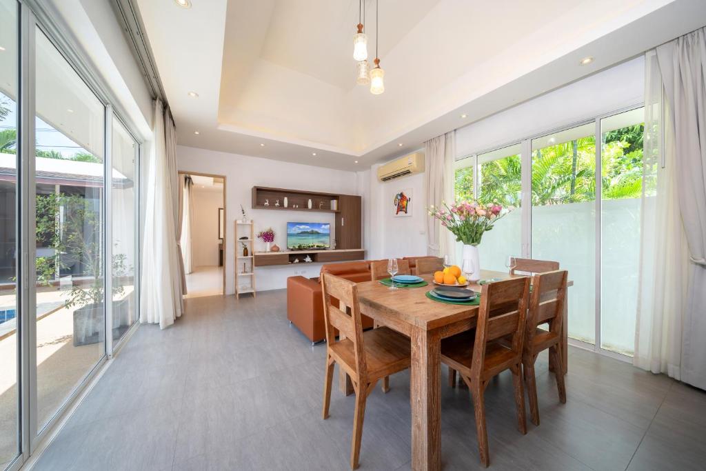 Bangtao Beach Villa with a Long pool 12 meters - Tap to explore photos