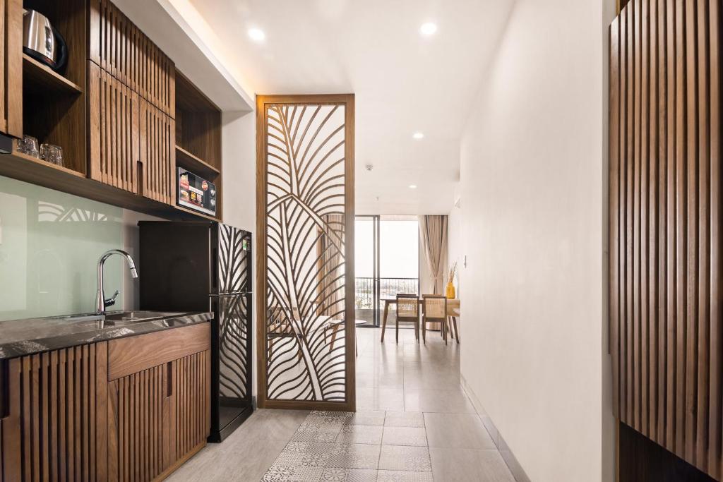 Hoang Thinh Hotel & Apartment Danang - Tap to explore photos