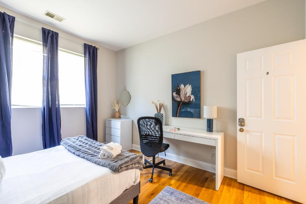 Kenwood Apartments, Downtown Hyde Park Room Type - Superior Double Room