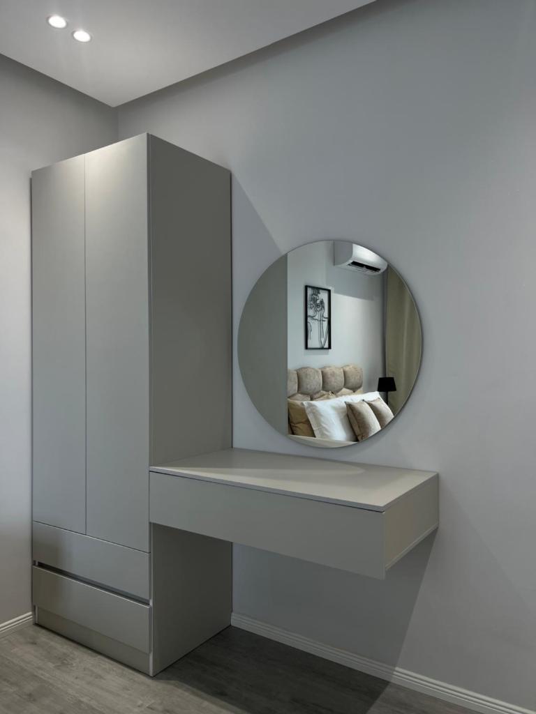 luxury home LC photo 3