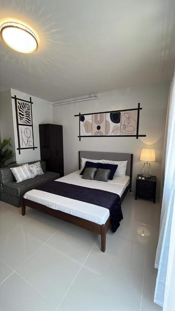 Emerald Coast Suites - Tap to explore photos