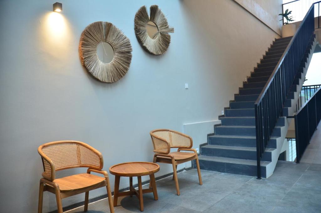 Green Hill Mountain City View Villa 8 bedrooms with a private heated swimming pool and a movie room photo 4