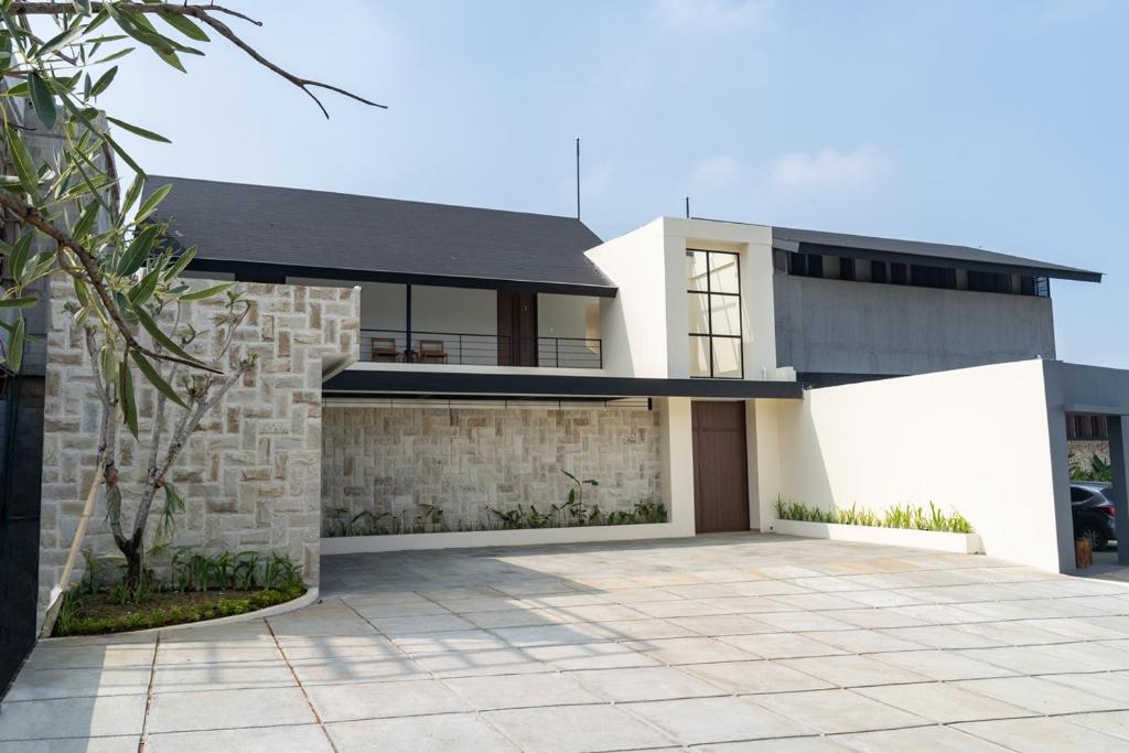 Jaden Hill Mountain City View Villa 8 bedrooms with a private heated swimming pool and a movie room photo 2